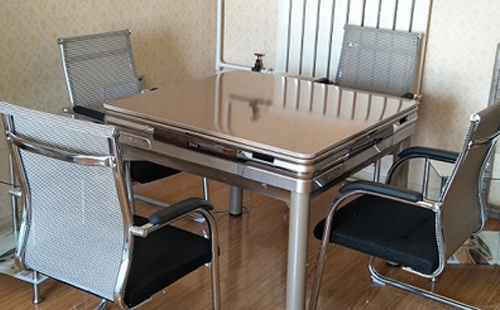 洛扎全自动洛扎洛扎麻将机安装现场